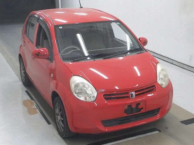 Toyota Passo 2011