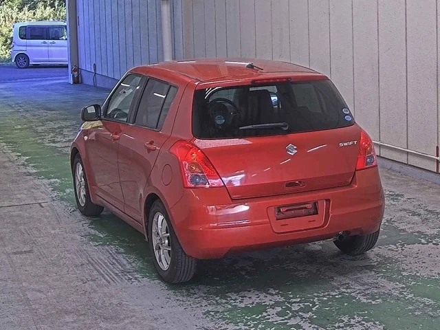 Suzuki Swift  с аукциона в Японии
