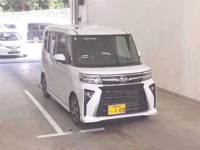 Daihatsu Tanto 2023