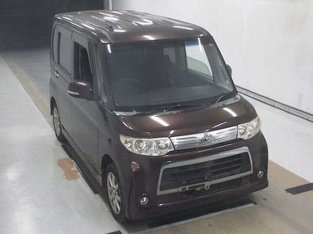 Daihatsu Tanto 2012