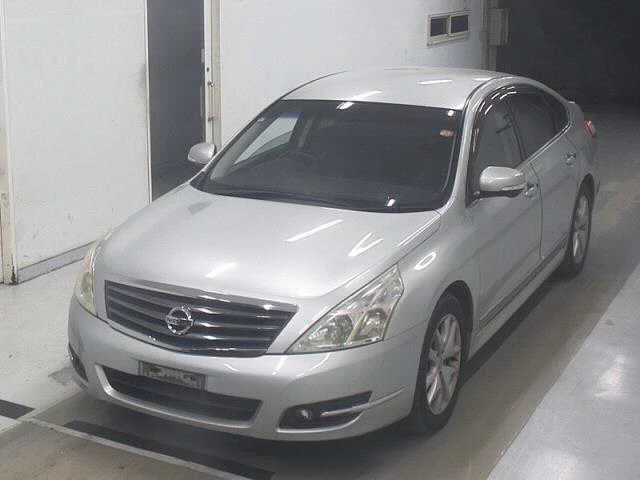 Nissan Teana  с аукциона в Японии