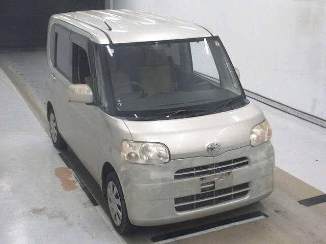 Daihatsu Tanto 2009