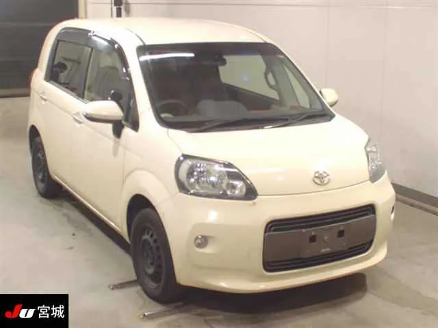 Toyota Porte 2016