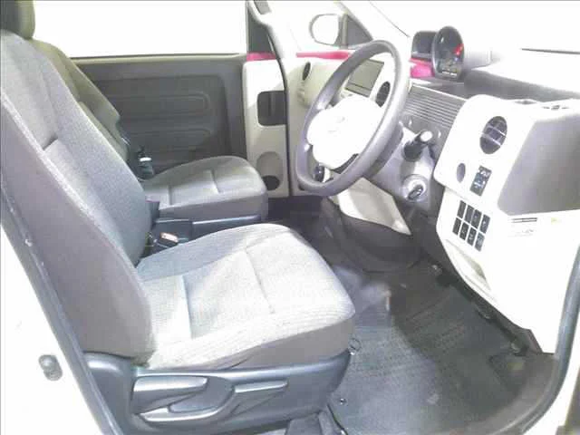Toyota Porte  с аукциона в Японии