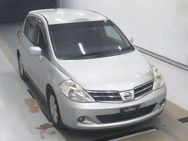 Nissan Tiida 2008