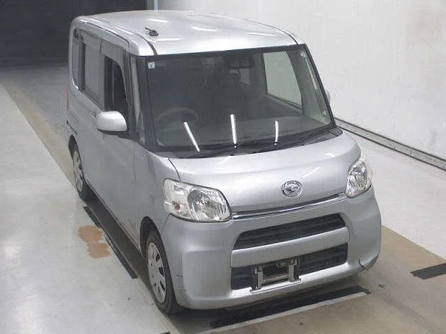 Daihatsu Tanto 2017