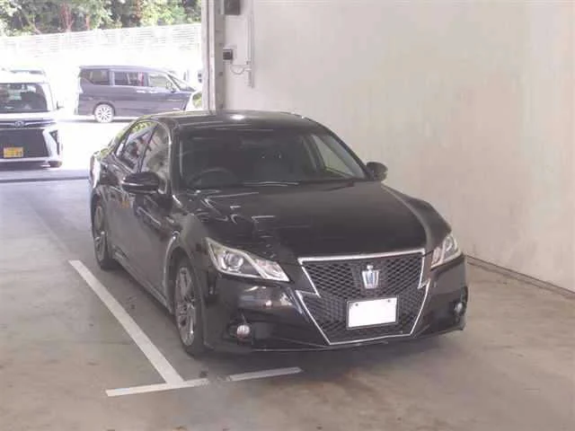 Toyota Crown 2015