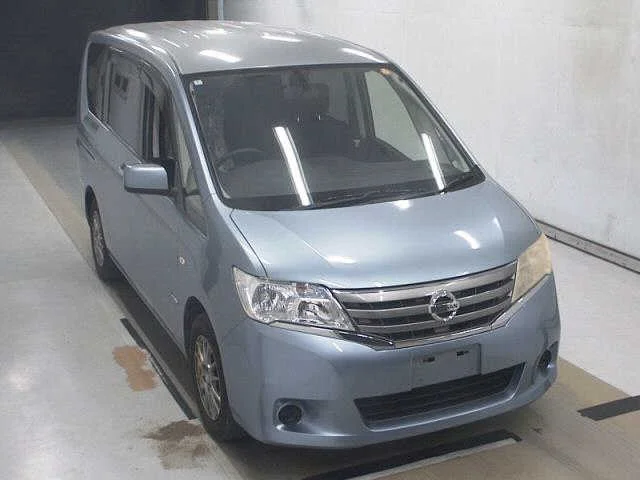 Nissan Serena 2014