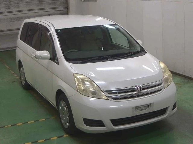 Toyota Isis 2010