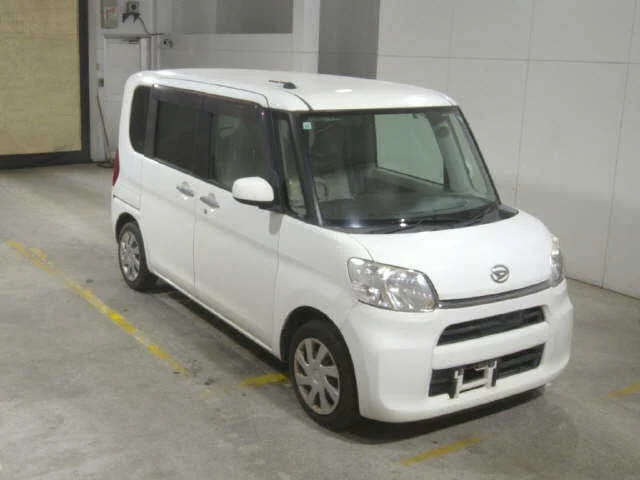 Daihatsu Tanto 2013