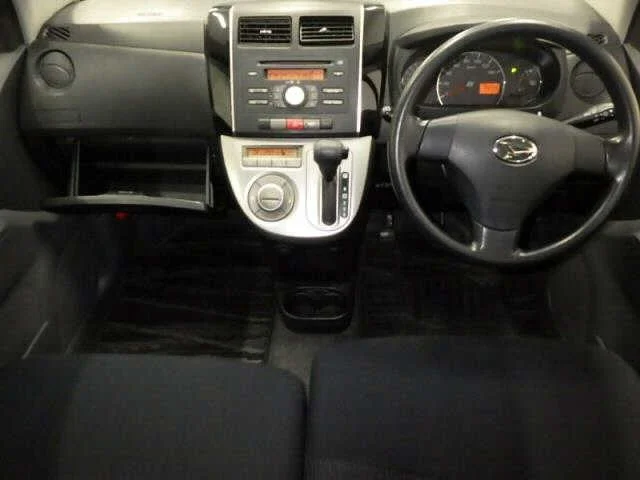 Daihatsu Mira  с аукциона в Японии