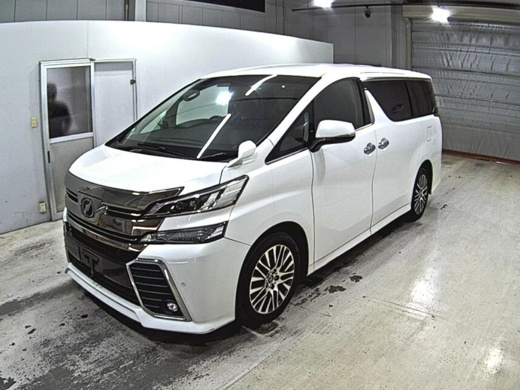 Toyota Vellfire  с аукциона в Японии