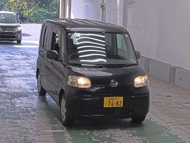 Daihatsu Tanto 2012