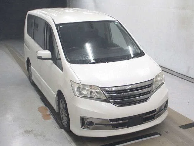 Nissan Serena 2012