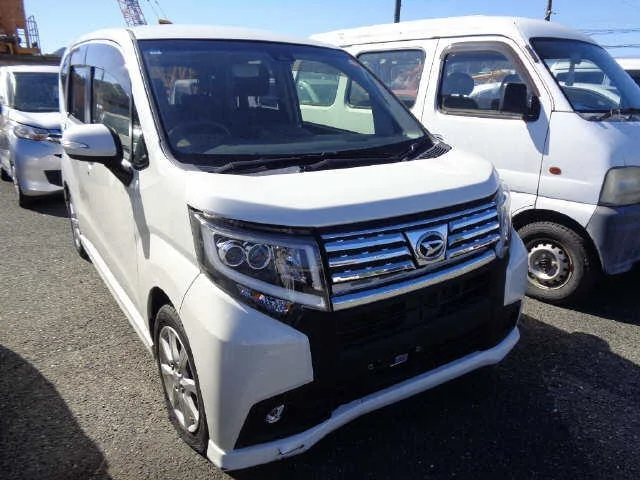 Daihatsu Move 2015