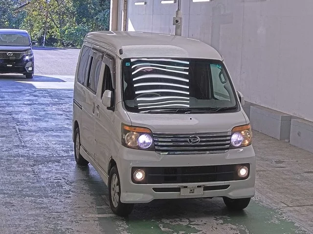 Daihatsu Atrai 2009