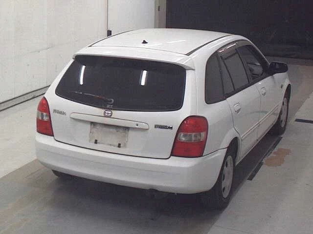 Mazda Familia  с аукциона в Японии