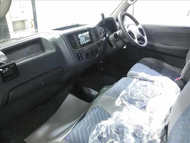 Nissan Caravan  с аукциона в Японии