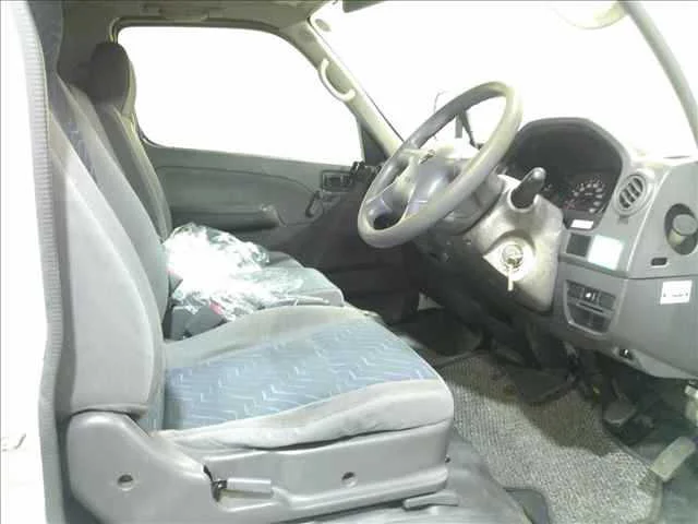 Nissan Caravan  с аукциона в Японии