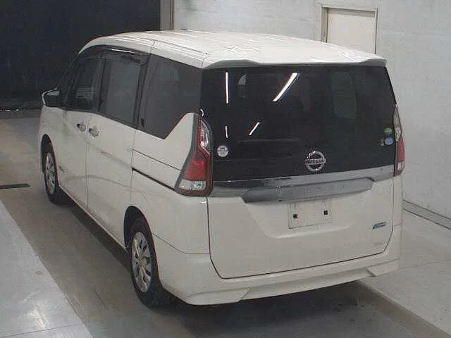 Nissan Serena 2018