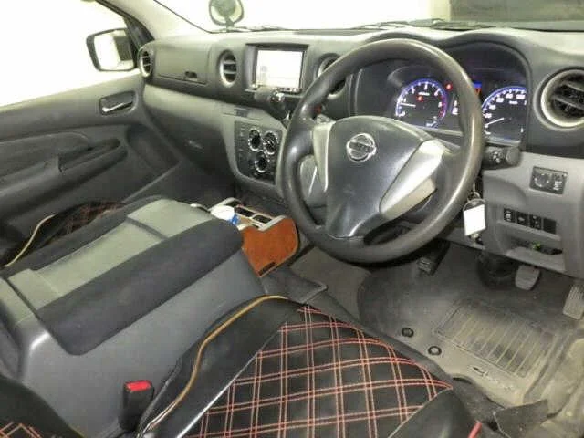 Nissan NV350 Caravan 2014