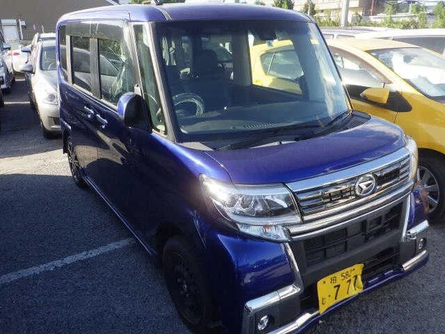 Daihatsu Tanto 2016