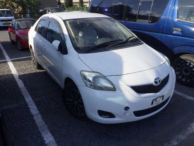 Toyota Belta 2008