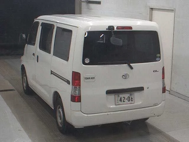Toyota TownAce  с аукциона в Японии