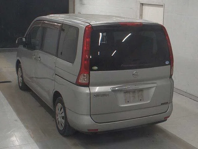 Nissan Serena 2010