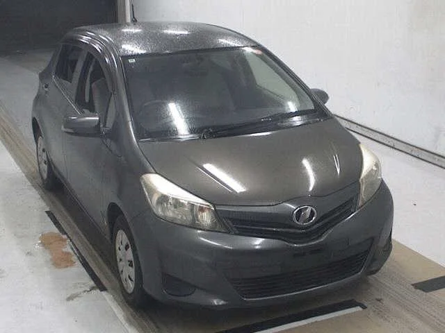 Toyota Vitz 2012