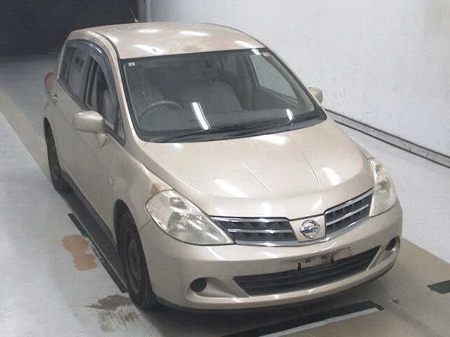 Nissan Tiida 2011