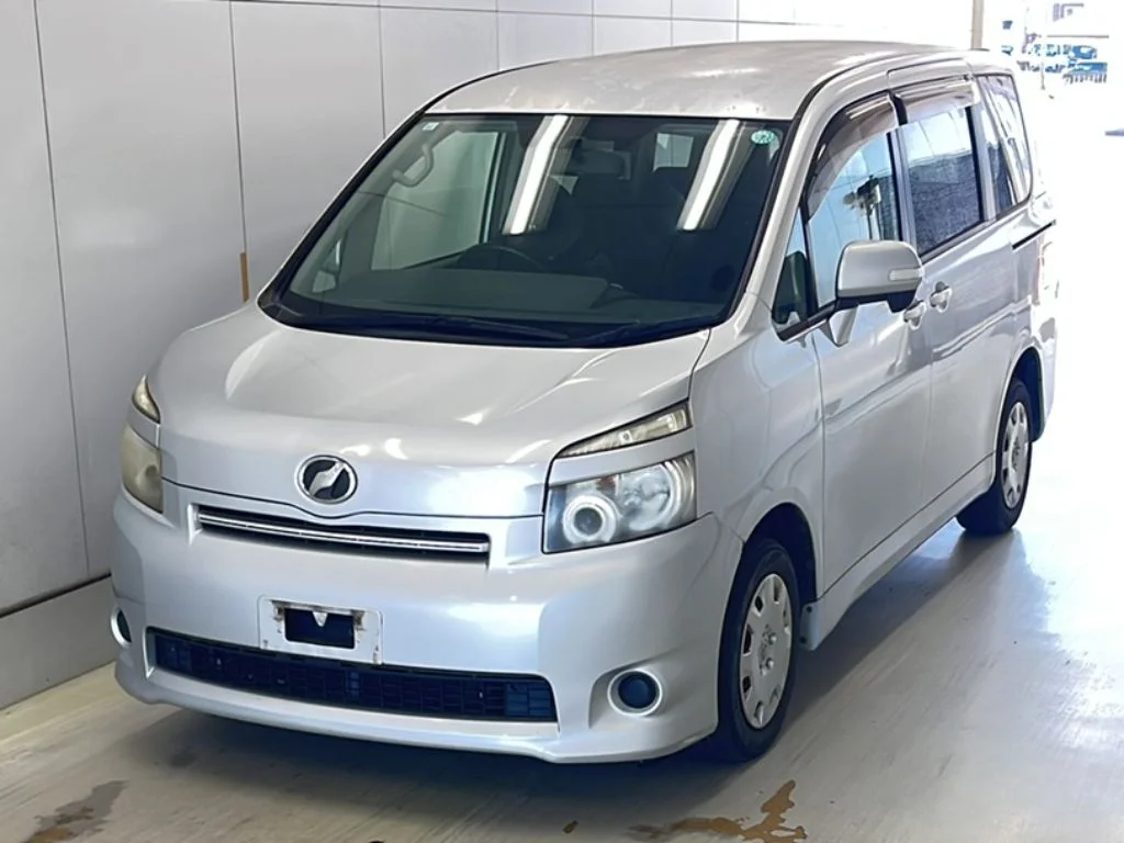 Toyota Voxy 2009