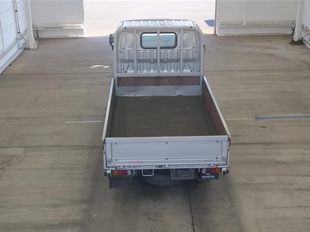 Toyota Dyna  с аукциона в Японии