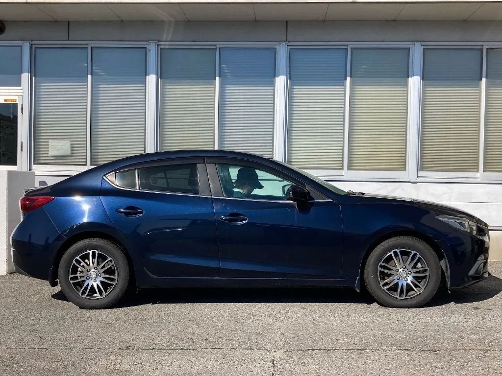 Mazda Axela  с аукциона в Японии
