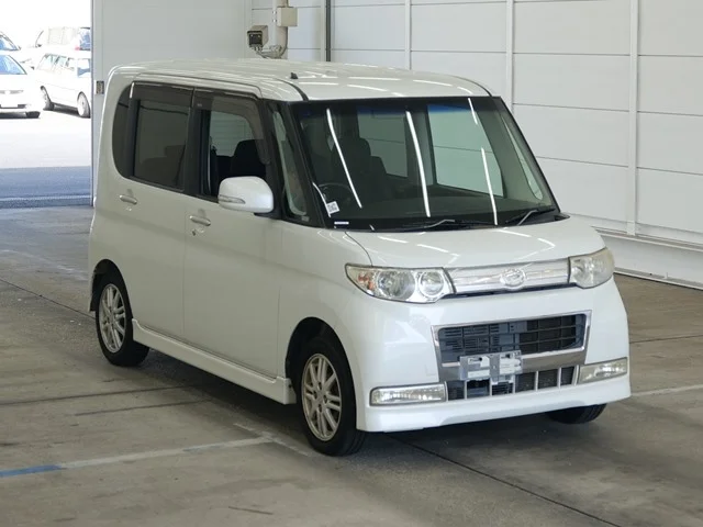 Daihatsu Tanto 2009
