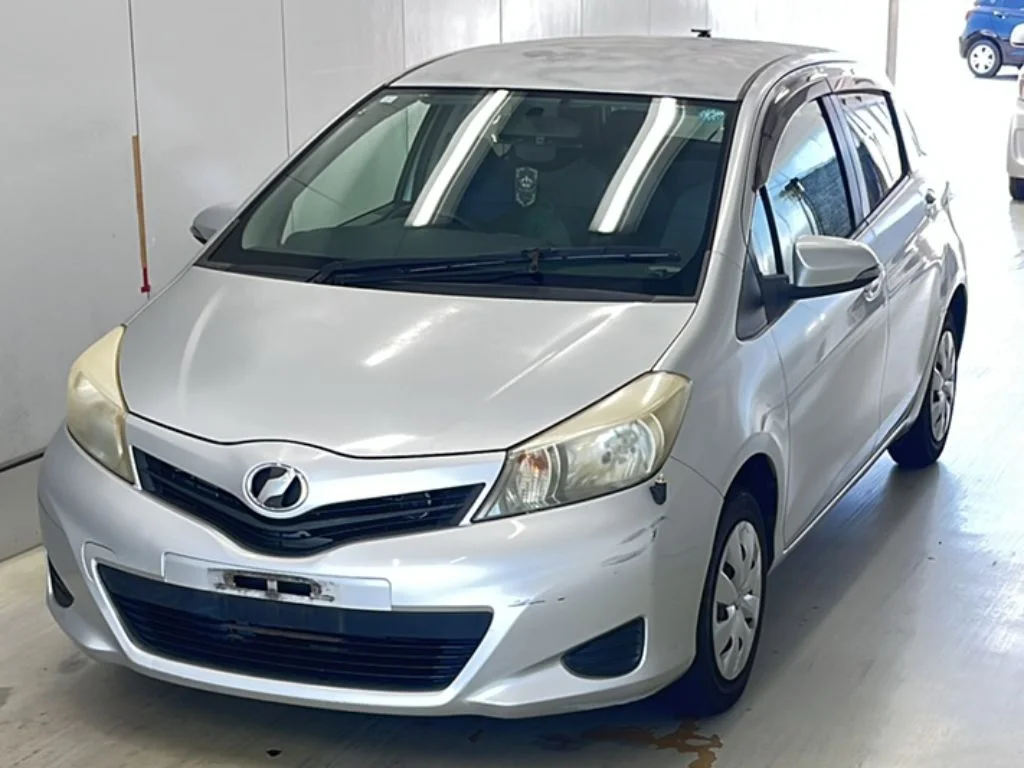 Toyota Vitz 2011
