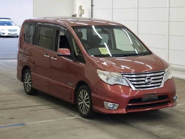 Nissan Serena 2014