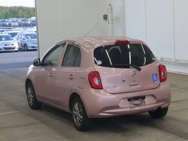Nissan March 2015