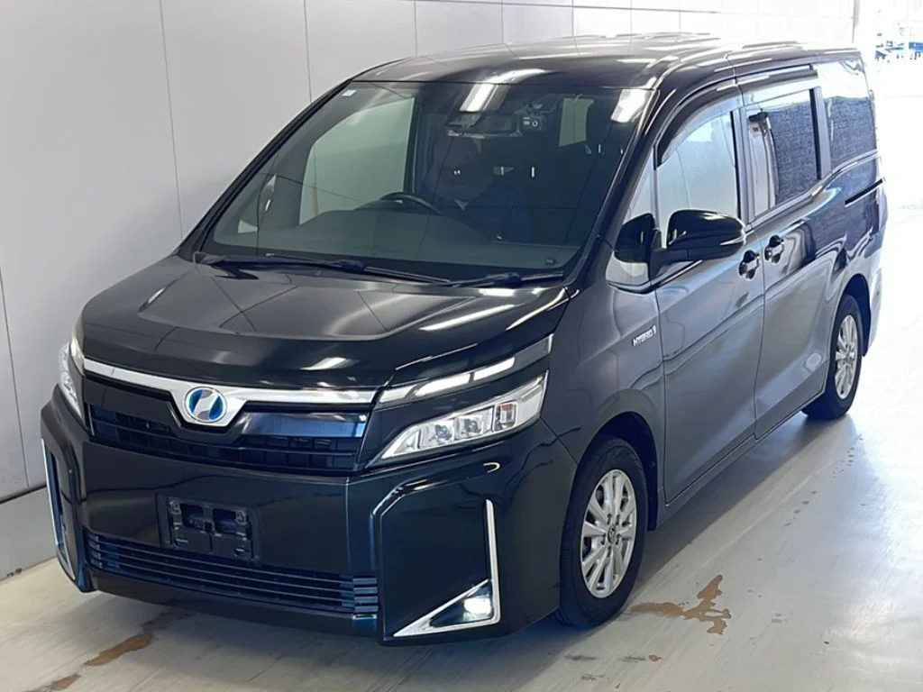 Toyota Voxy 2018