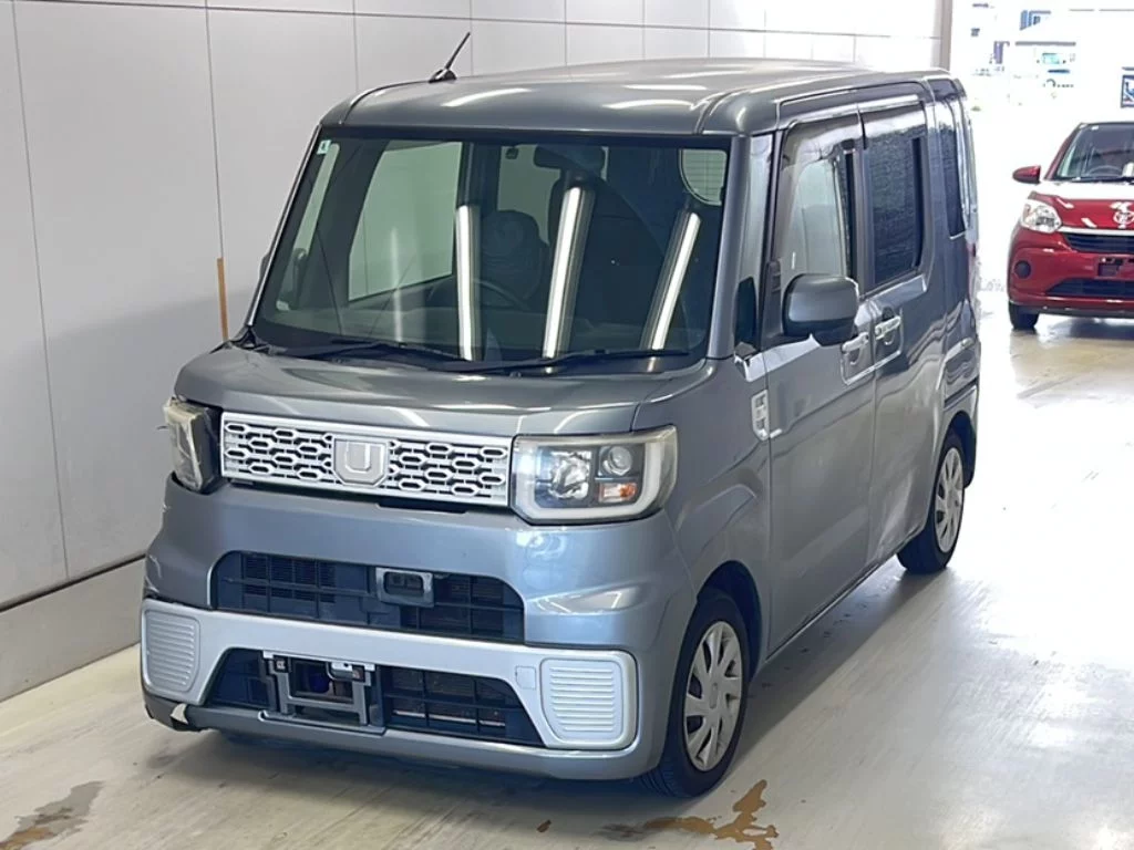 Daihatsu Wake 2014