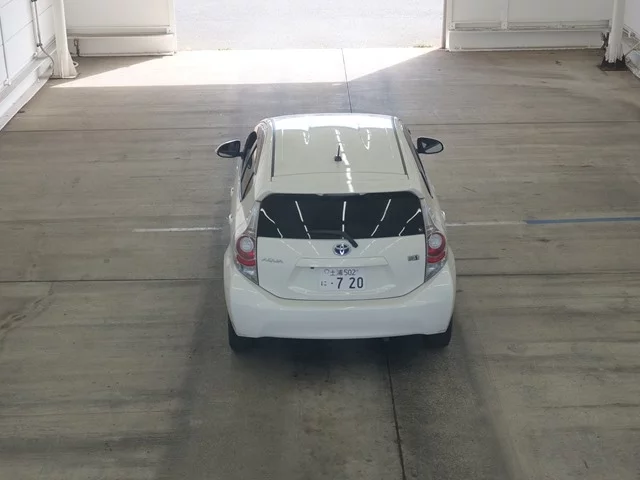 Toyota Aqua 2013