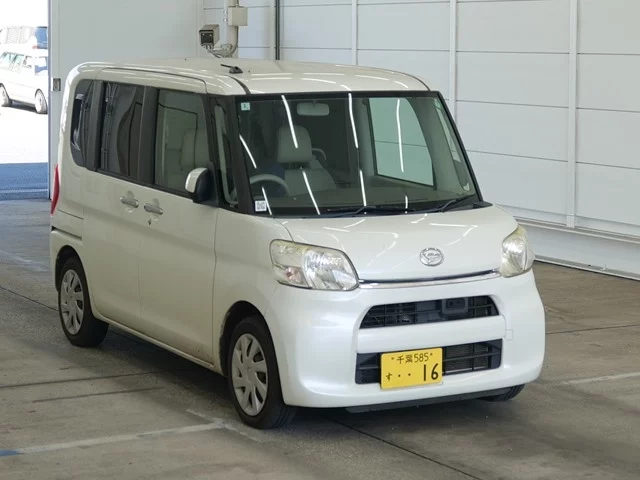 Daihatsu Tanto 2014