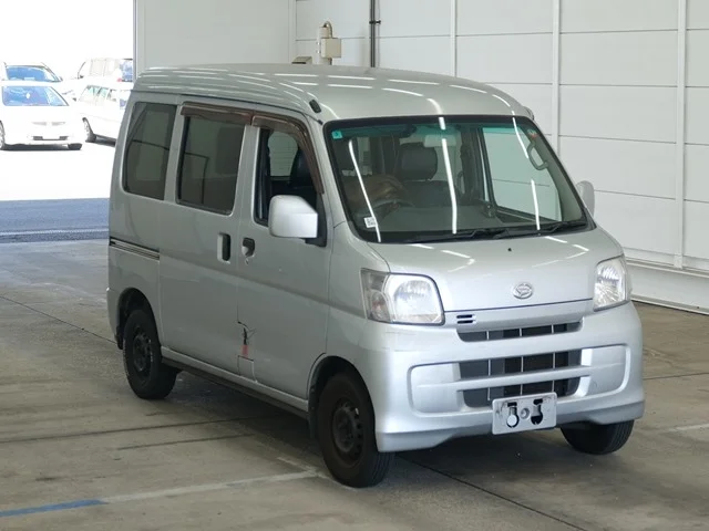 Daihatsu Hijet Cargo 2015