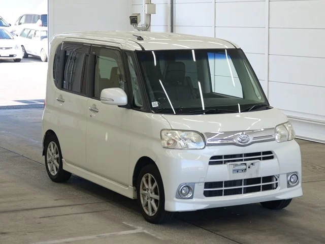 Daihatsu Tanto 2012