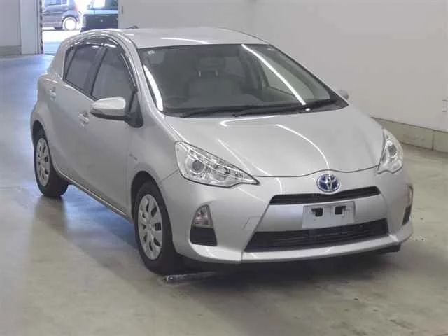 Toyota Aqua 2013