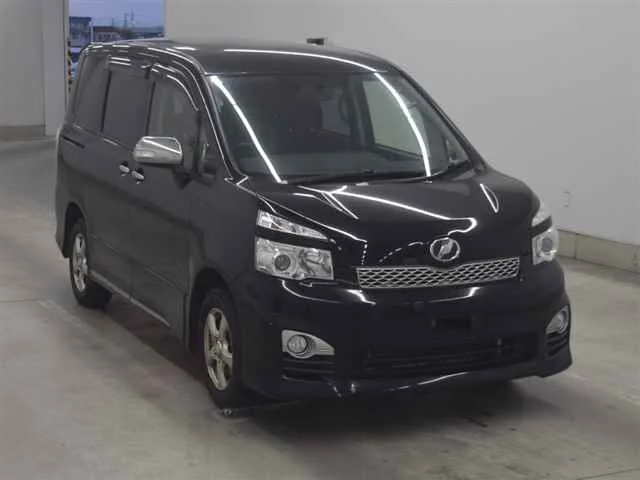 Toyota Voxy 2012