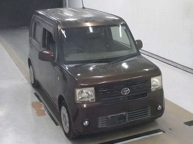 Toyota Pixis Space 2014