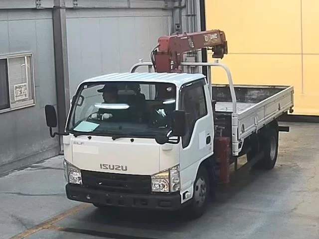 Isuzu Elf 2018