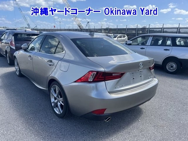 Lexus IS350  с аукциона в Японии