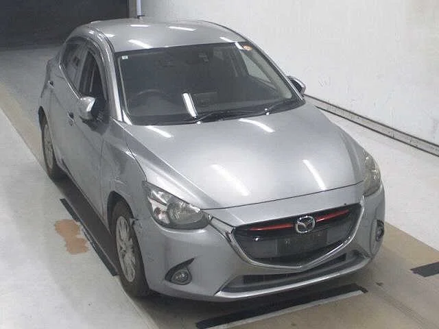 Mazda Demio 2015